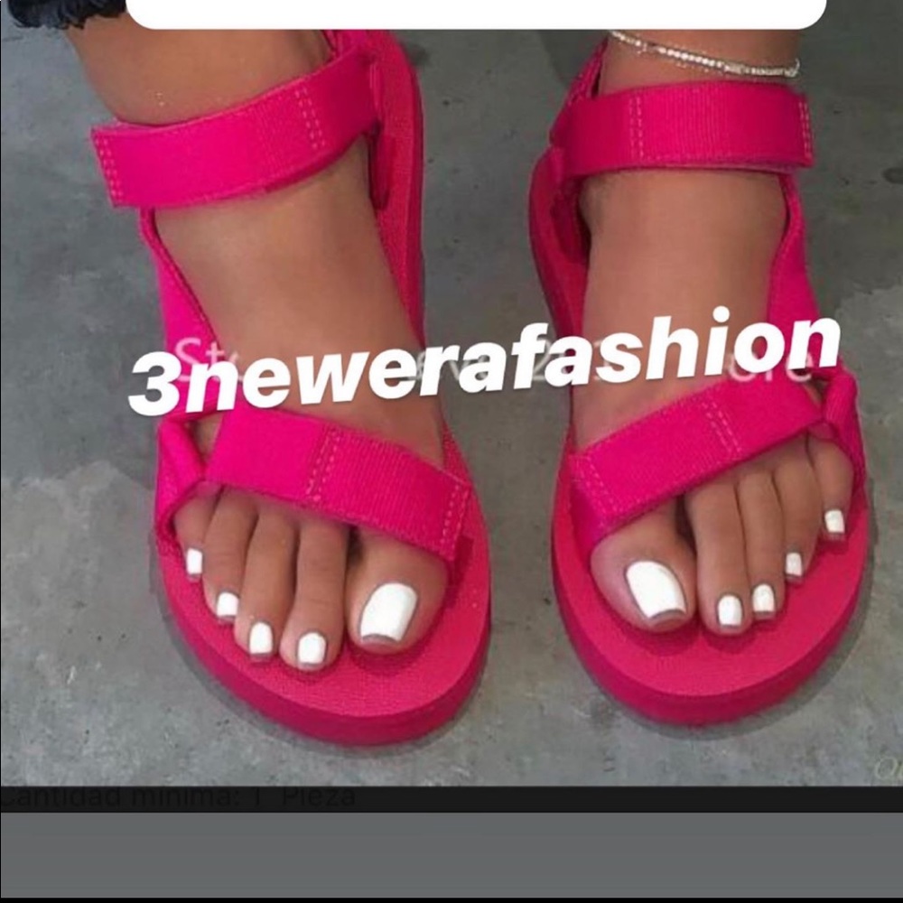 clothing follow is on Instagram @3newerafashion
